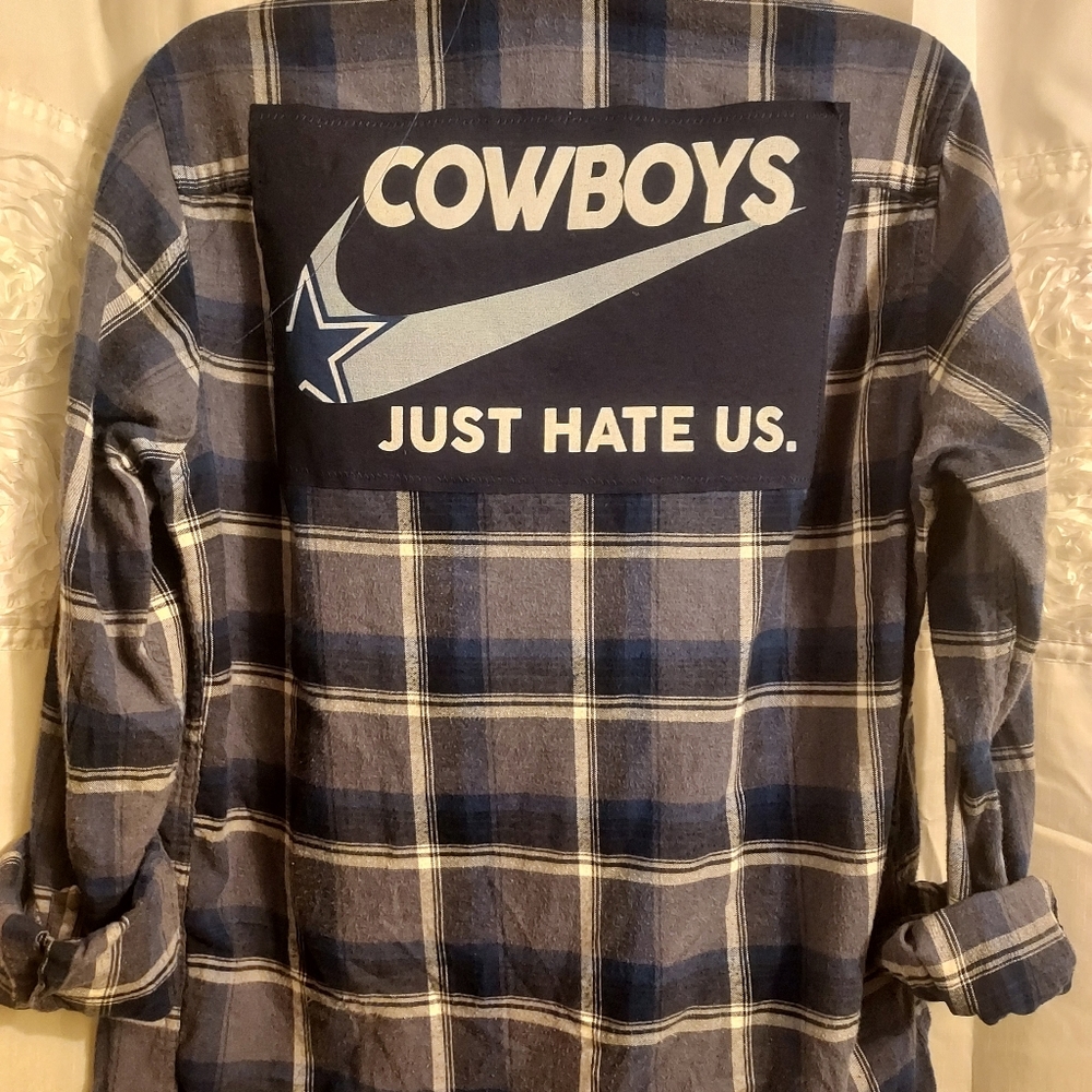 DALLAS COWBOYS SZ SMALL UNISEX UPCYCLED BUTTON DOWN FLANNEL SHIRT